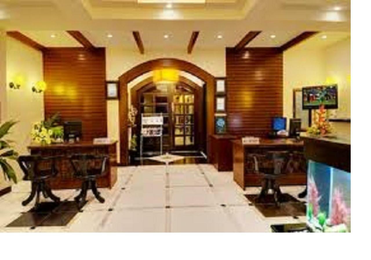 Hotel Sumith Palace Puducherry Exterior foto