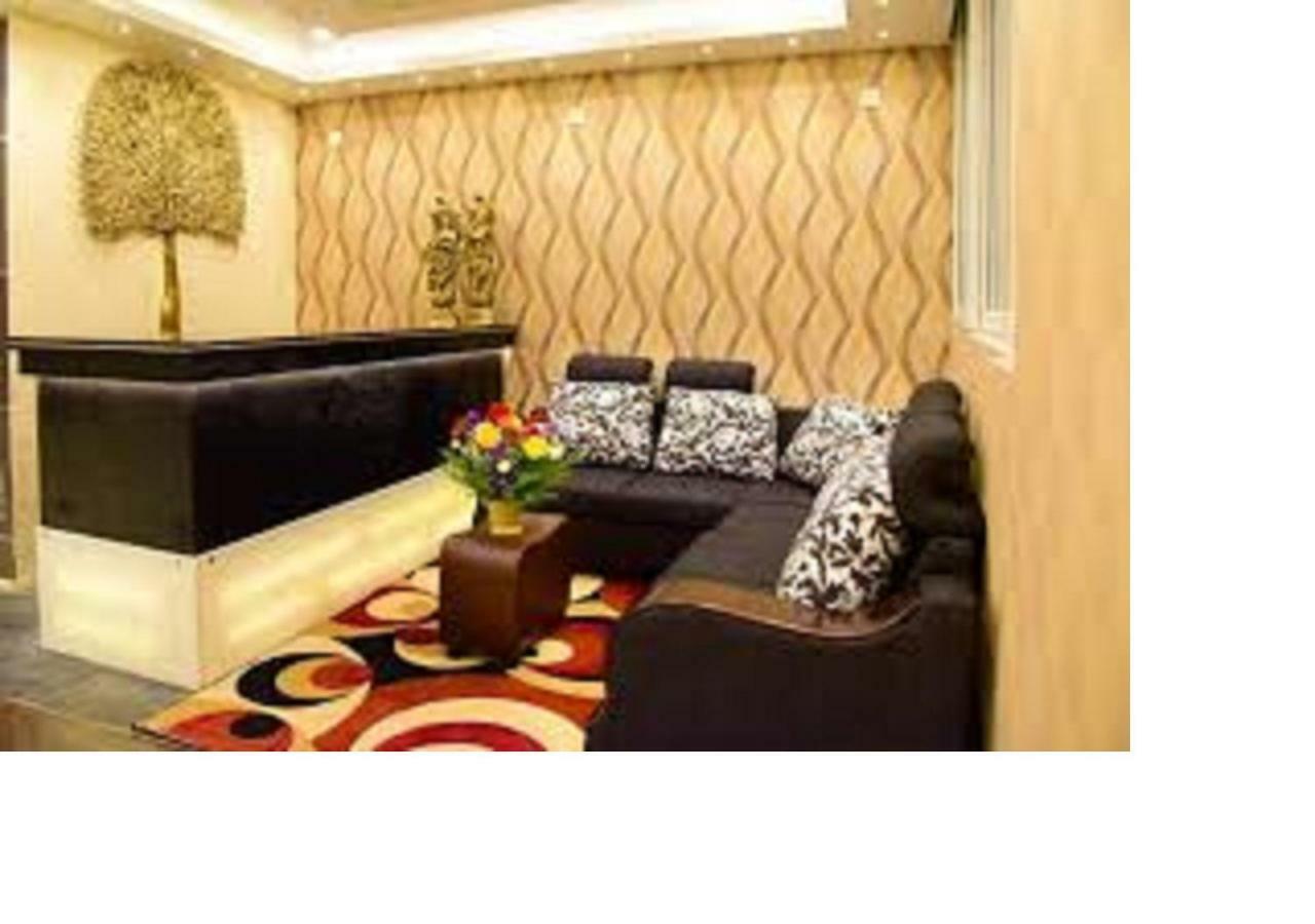 Hotel Sumith Palace Puducherry Exterior foto